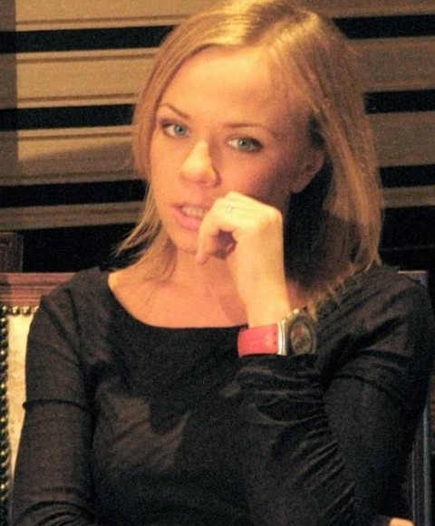 Лена Перова